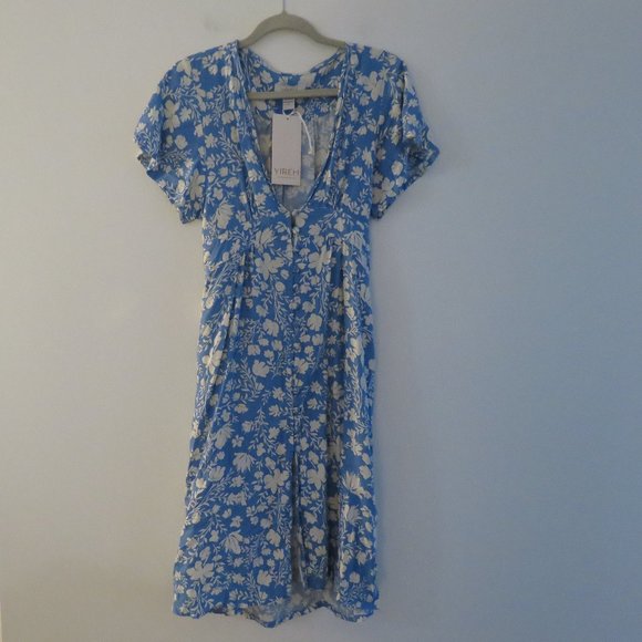 YIREH Brynn Floral Button Front Hawaiian Midi Dress in Denim Blue - Size M NWT - Picture 2 of 15